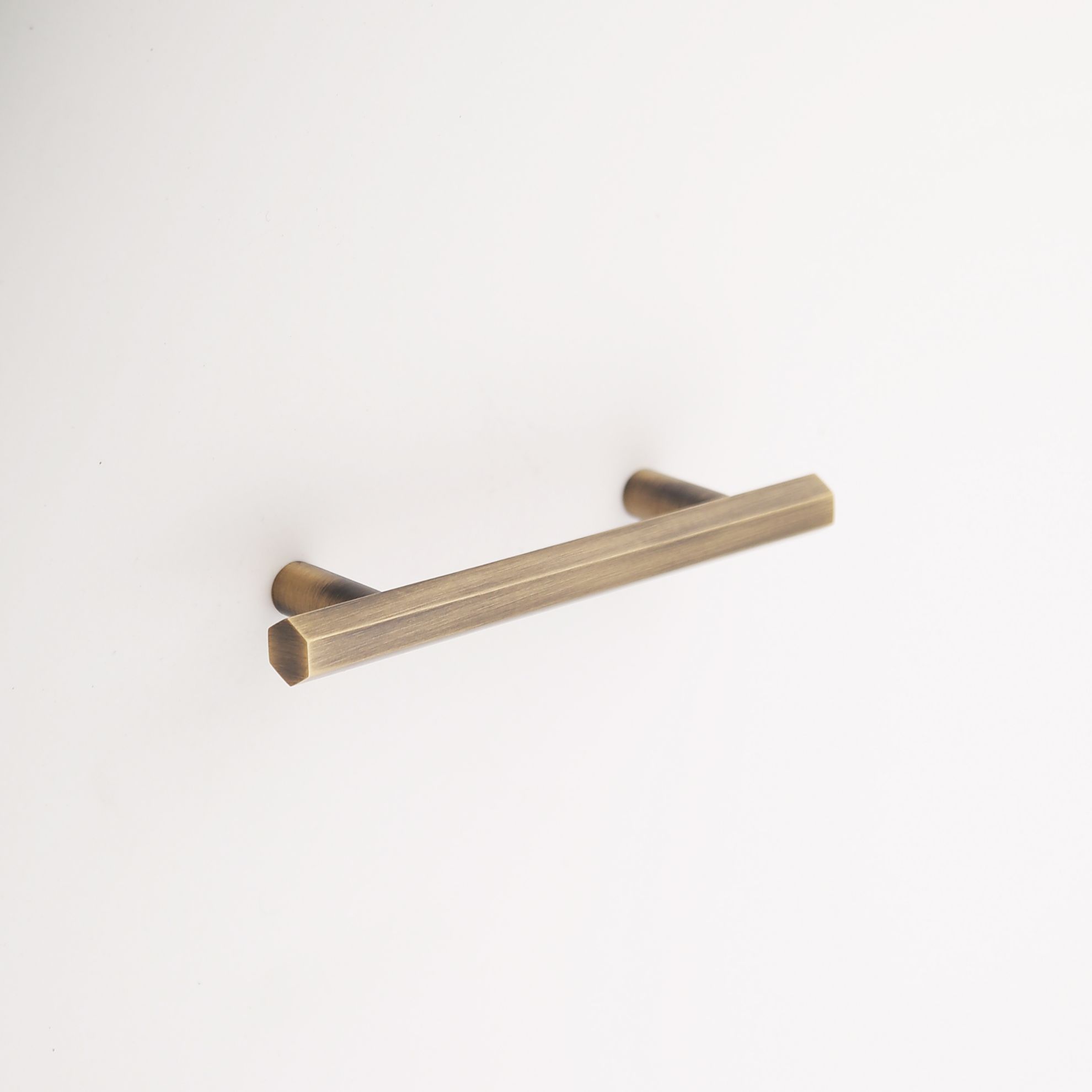 Juliet Solid Brass Cabinet Pull