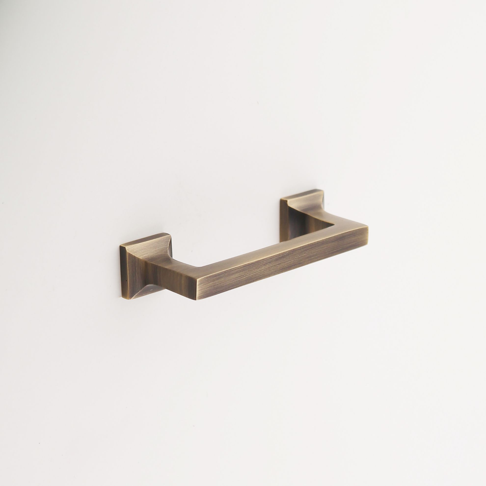 Ronan Solid Brass Cabinet Pull